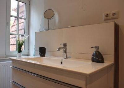 modernes Badezimmer