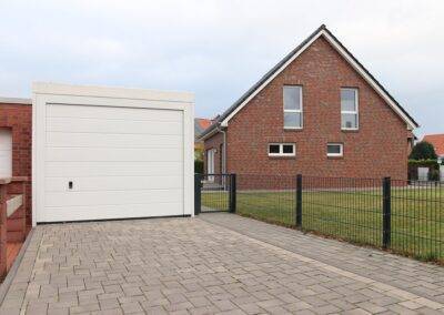 Garage / Auffahrt