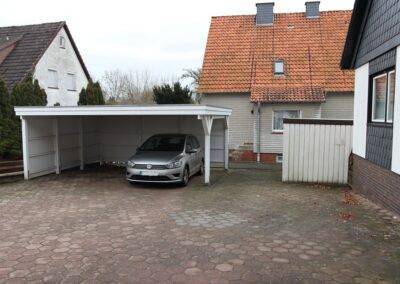 Auffahrt & Carport