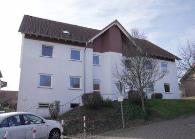 gepflegtes Mehrfamilienhaus