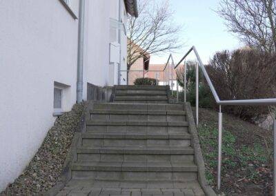 gepflegte Außenanlagen