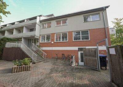 gepflegtes Mehrfamilienhaus