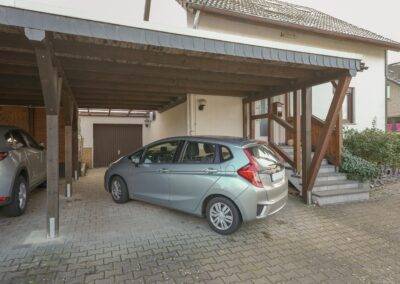 Carport / Garage