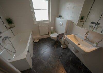 Fußbodenheizung, Dusche, Badewanne