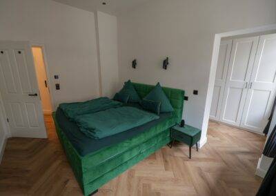 Schlafzimmer mit Ankleide