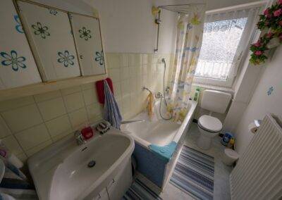 Badezimmer mit Wanne