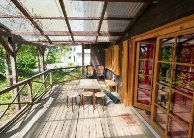 überdachte Terrasse